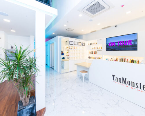 韓国 江南 タンニング専門店「タンモンスター」最新マシン&ホワイトケア完備