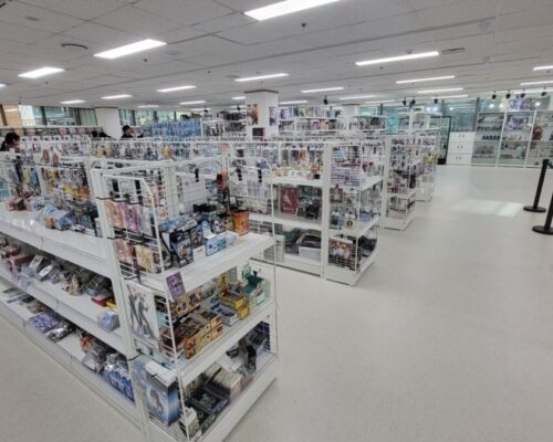 韓国 アニメ観光 スポット “Ani-Pop Goods Shop” ソウル三成駅近くのアニメグッズショップ